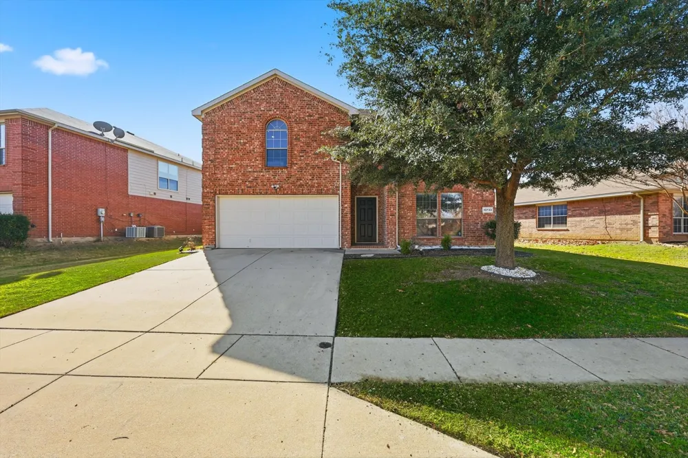 10733 Kittering Trail Fort Worth, TX 76052