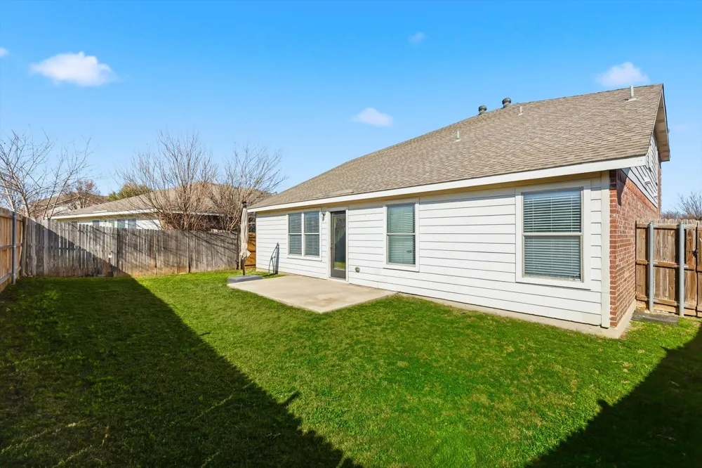 10733 Kittering Trail Fort Worth, TX 76052