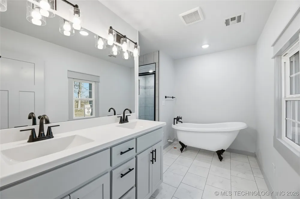 2850 Park Street Claremore, OK 74017