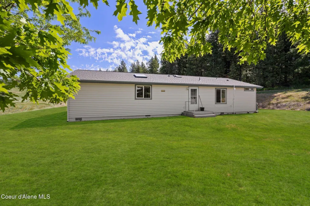 10207 Sanders Road Tensed, ID 83870