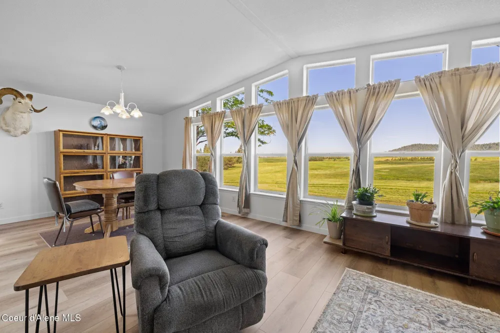 10207 Sanders Road Tensed, ID 83870