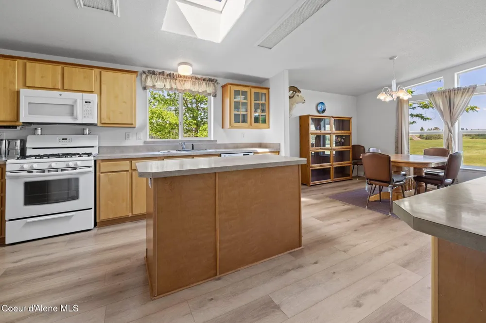 10207 Sanders Road Tensed, ID 83870