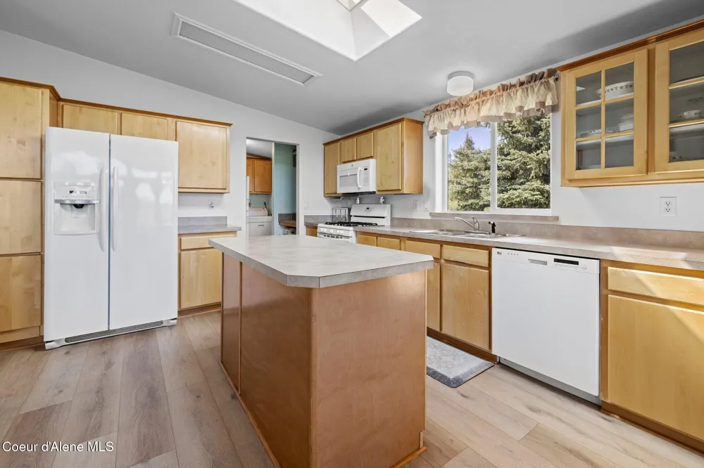 10207 Sanders Road Tensed, ID 83870