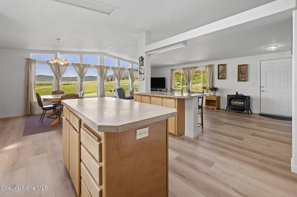 10207 Sanders Road Tensed, ID 83870