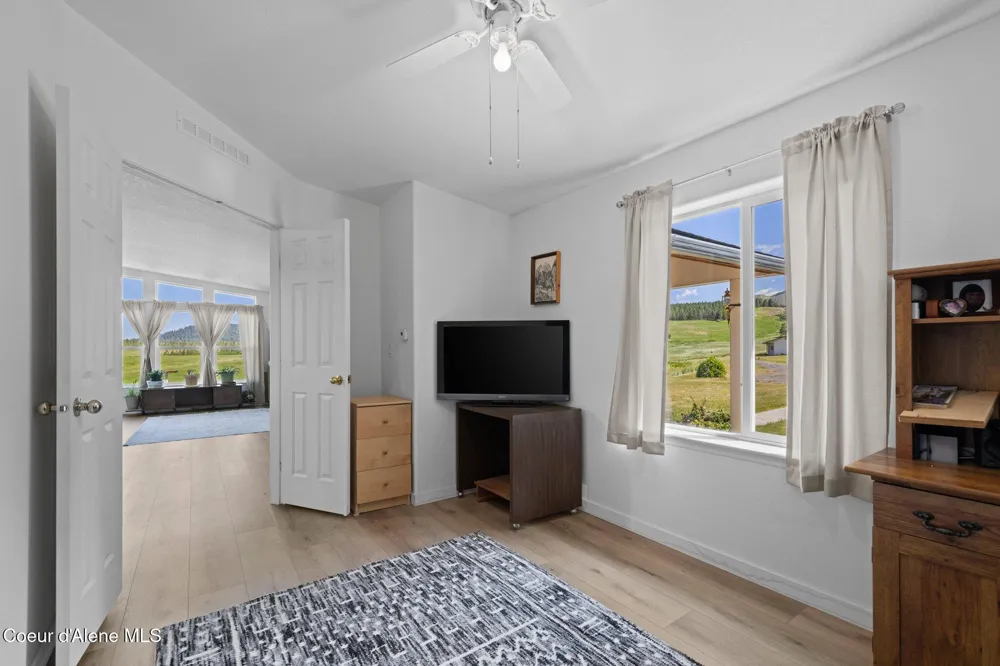 10207 Sanders Road Tensed, ID 83870