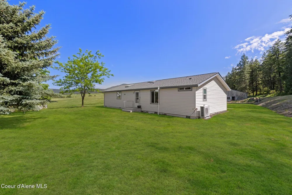10207 Sanders Road Tensed, ID 83870