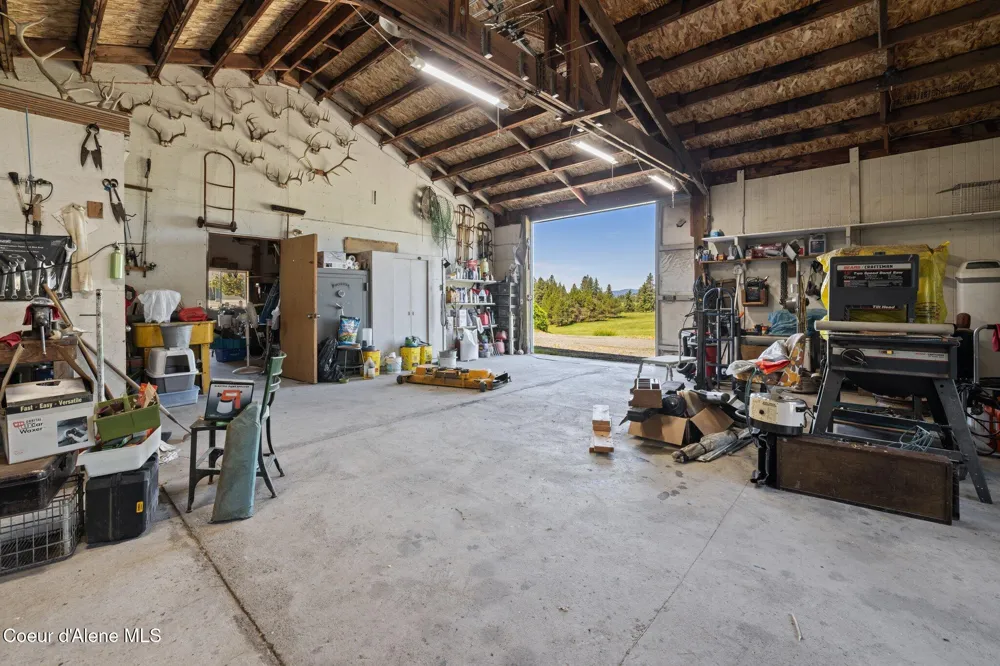 10207 Sanders Road Tensed, ID 83870