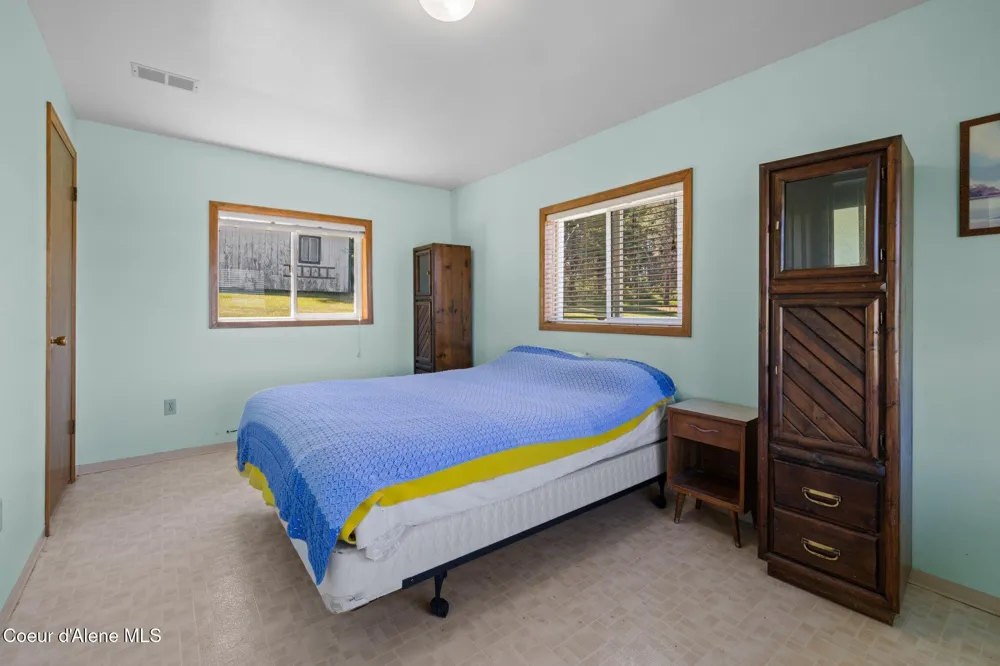 10207 Sanders Road Tensed, ID 83870