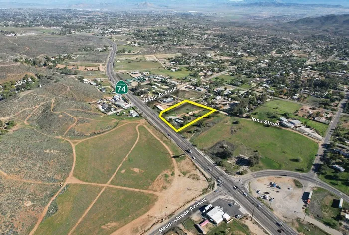 27080 State Highway 74 Perris, CA 92570