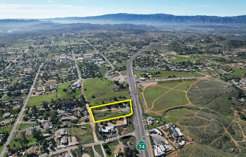27080 State Highway 74 Perris, CA 92570