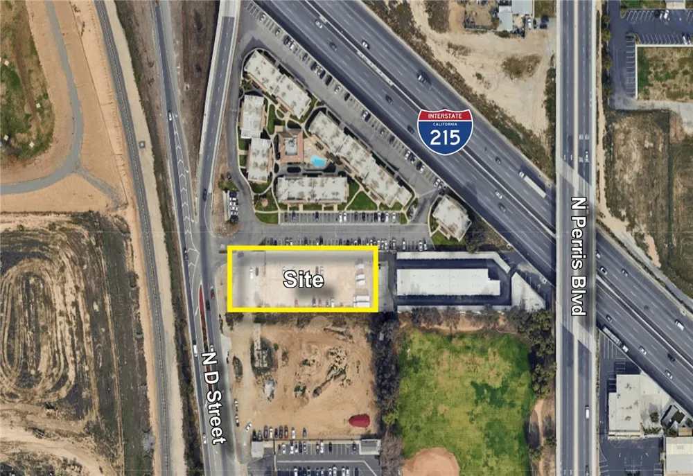 509 N D Street Perris, CA 92570