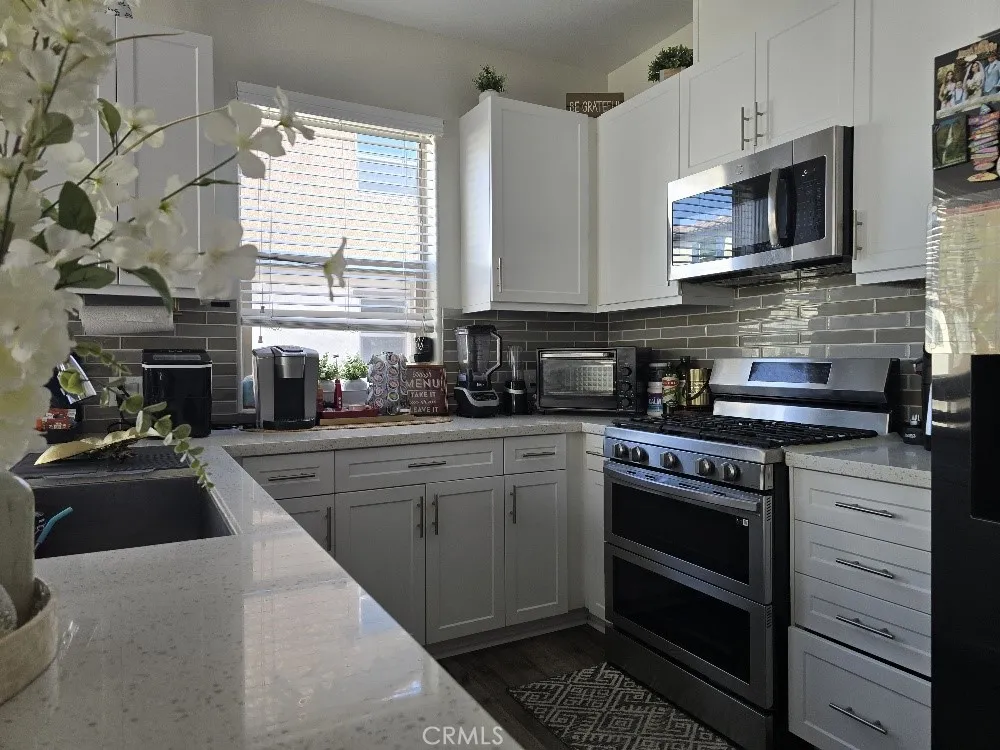 9871 Alburtis Avenue #38 Santa Fe Springs, CA 90670
