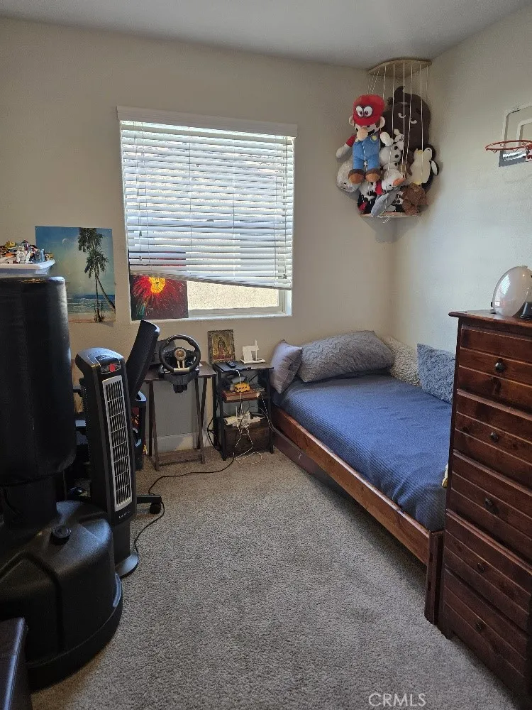9871 Alburtis Avenue #38 Santa Fe Springs, CA 90670