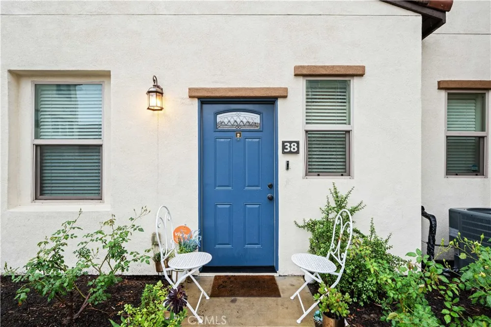 9871 Alburtis Avenue #38 Santa Fe Springs, CA 90670