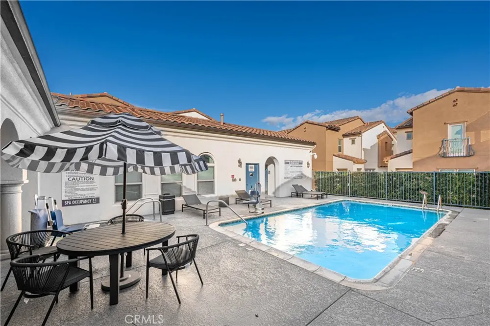 9871 Alburtis Avenue #38 Santa Fe Springs, CA 90670