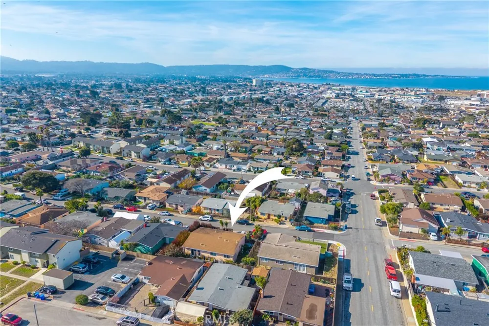 1688 Harding Seaside, CA 93955