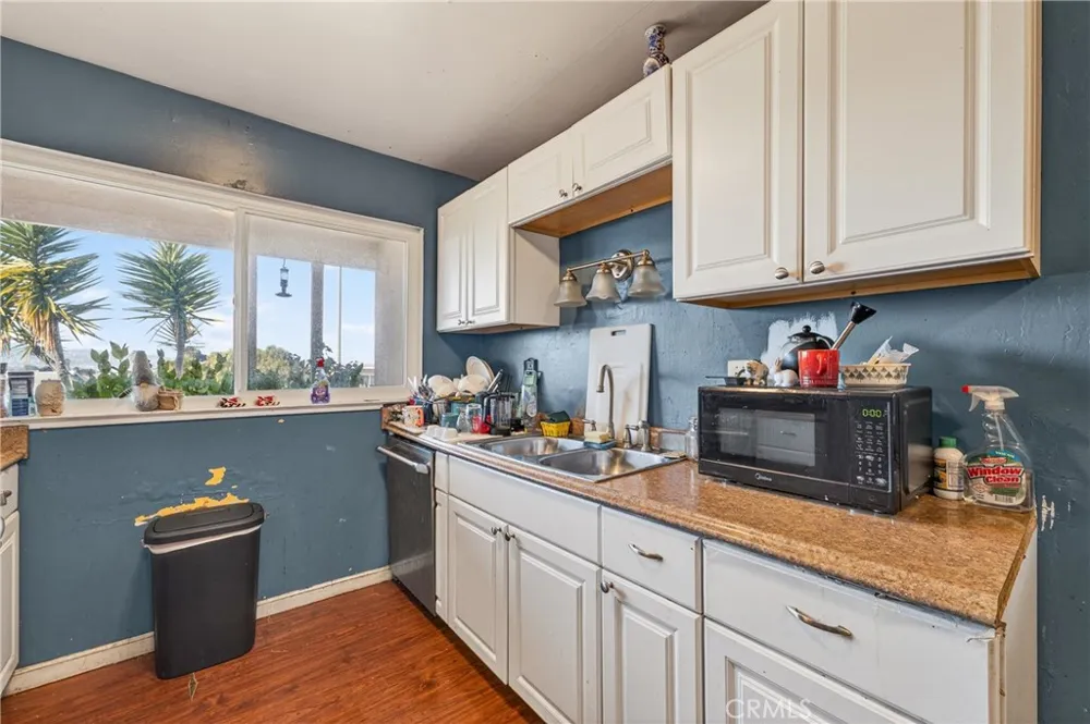 1688 Harding Seaside, CA 93955