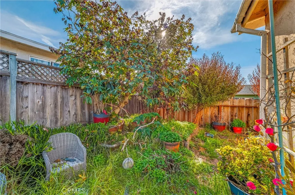 1688 Harding Seaside, CA 93955