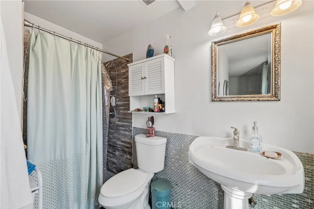 1688 Harding Seaside, CA 93955