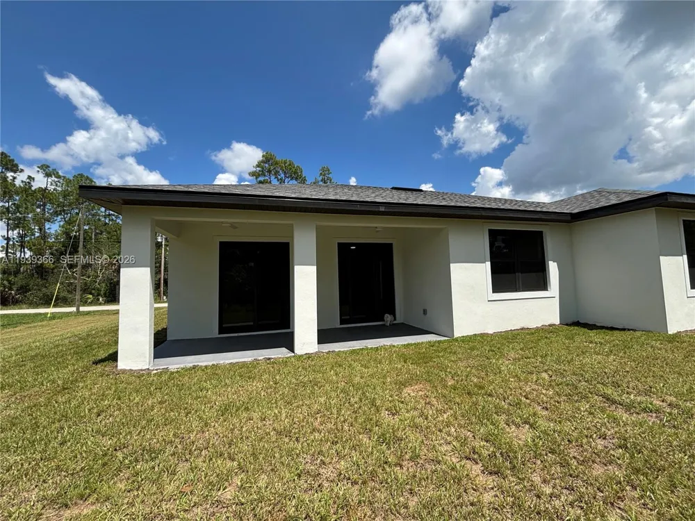 2615 W 25 Lehigh Acres, FL 33971