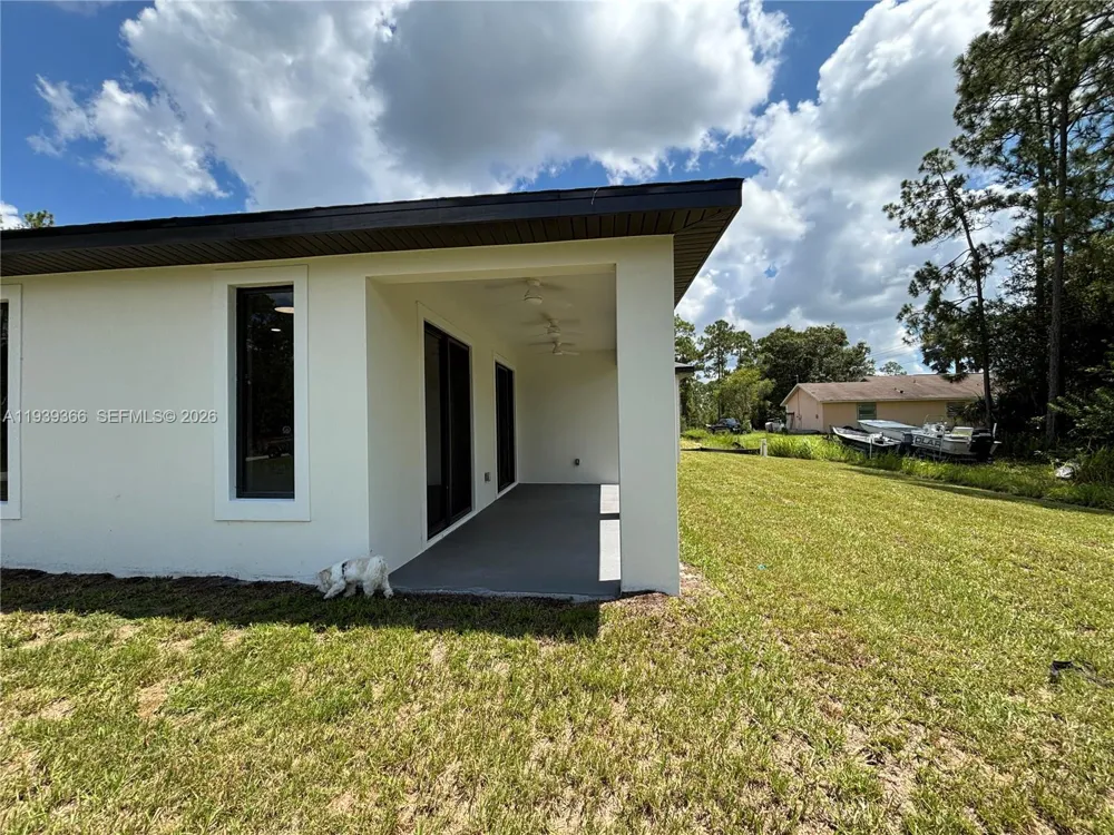 2615 W 25 Lehigh Acres, FL 33971