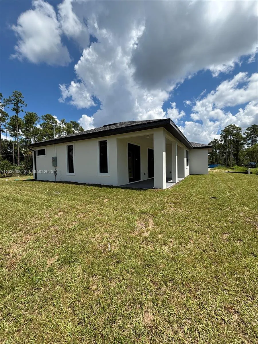 2615 W 25 Lehigh Acres, FL 33971