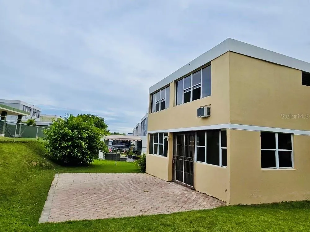 D-1 FLAMINGO STREET Dorado, PR 00646