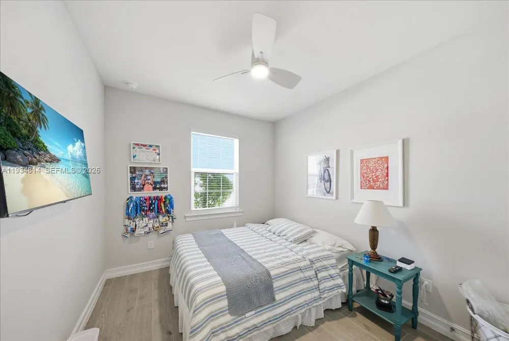 1074 Enbrook Loop Naples, FL 34114