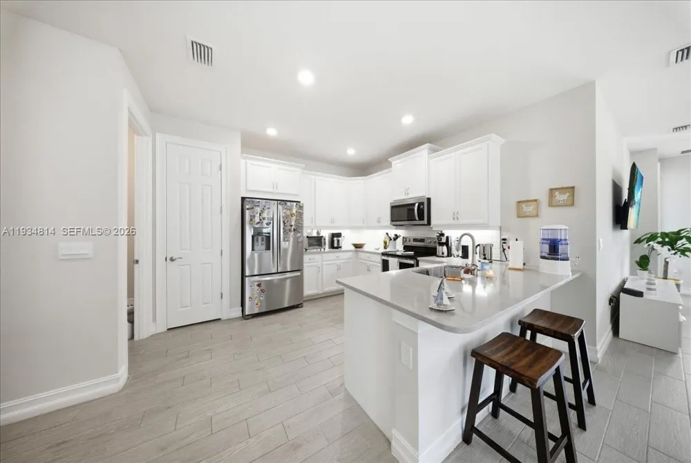 1074 Enbrook Loop Naples, FL 34114