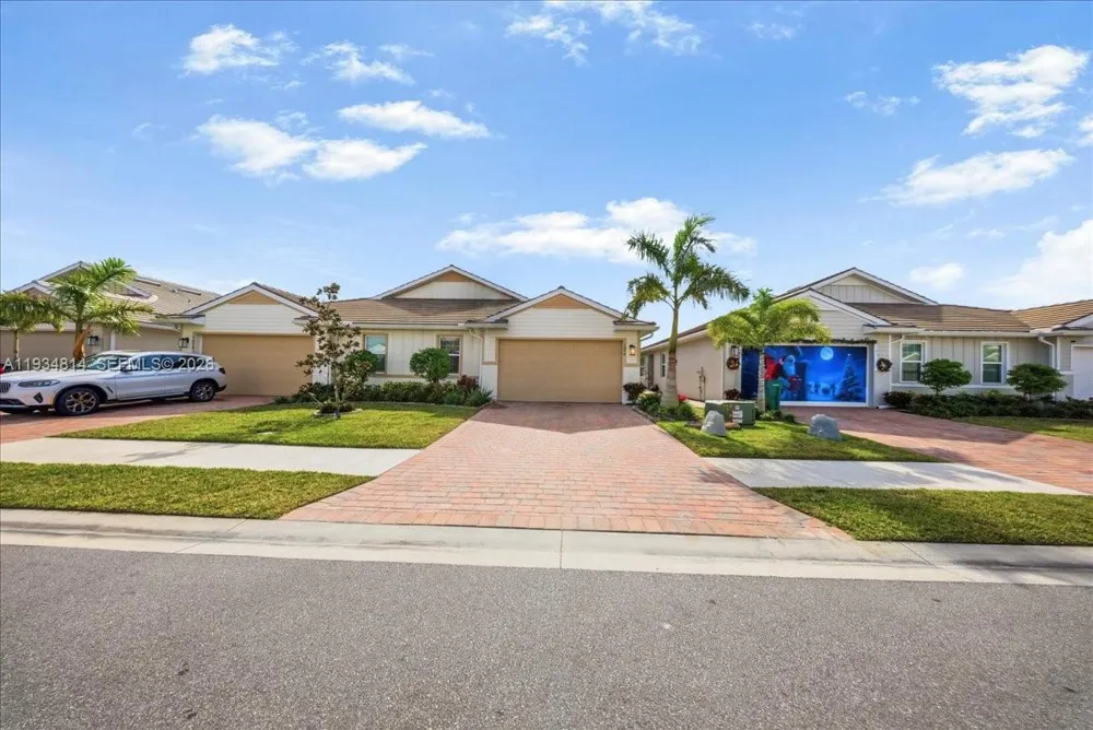 1074 Enbrook Loop Naples, FL 34114