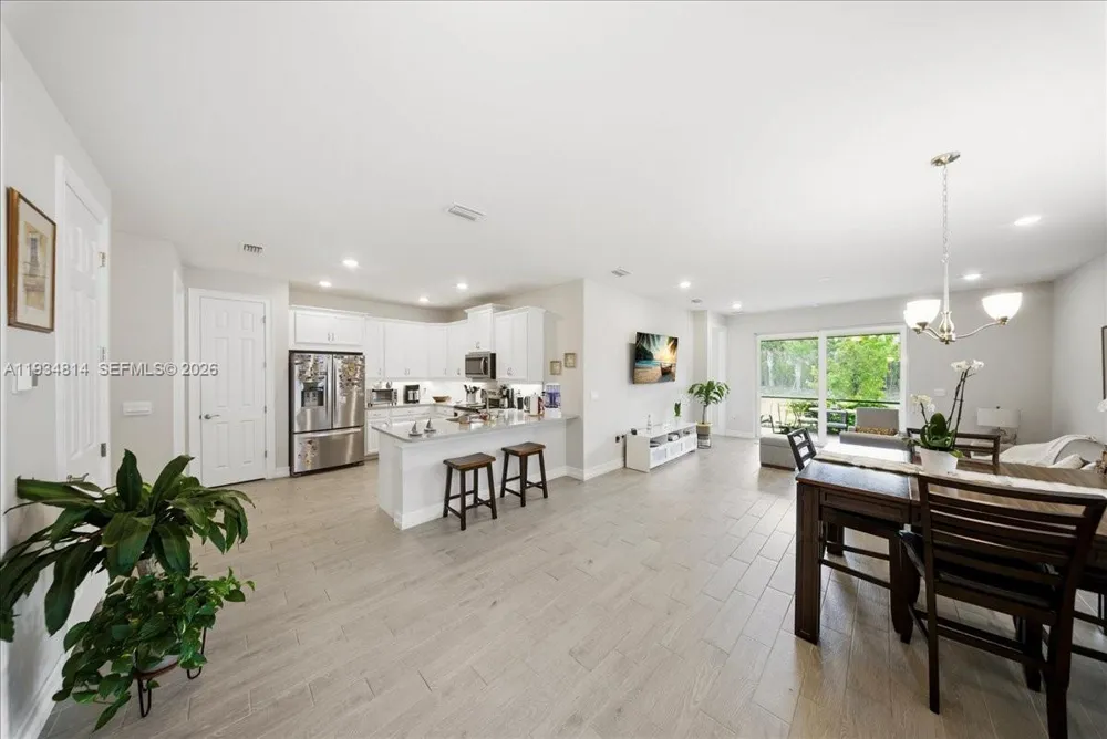 1074 Enbrook Loop Naples, FL 34114