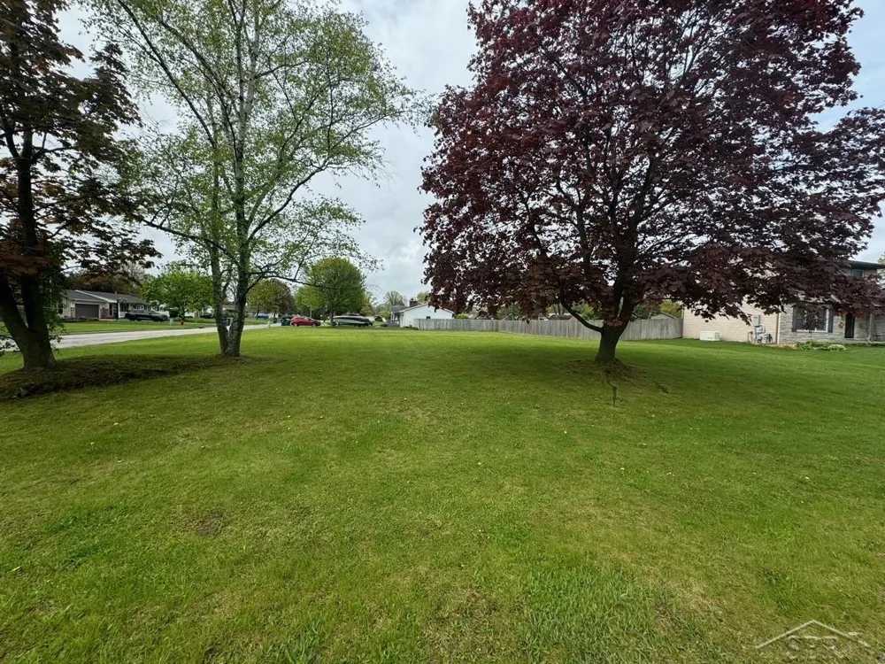 3425 Bramble Drive Saginaw Charter Township, MI 48603