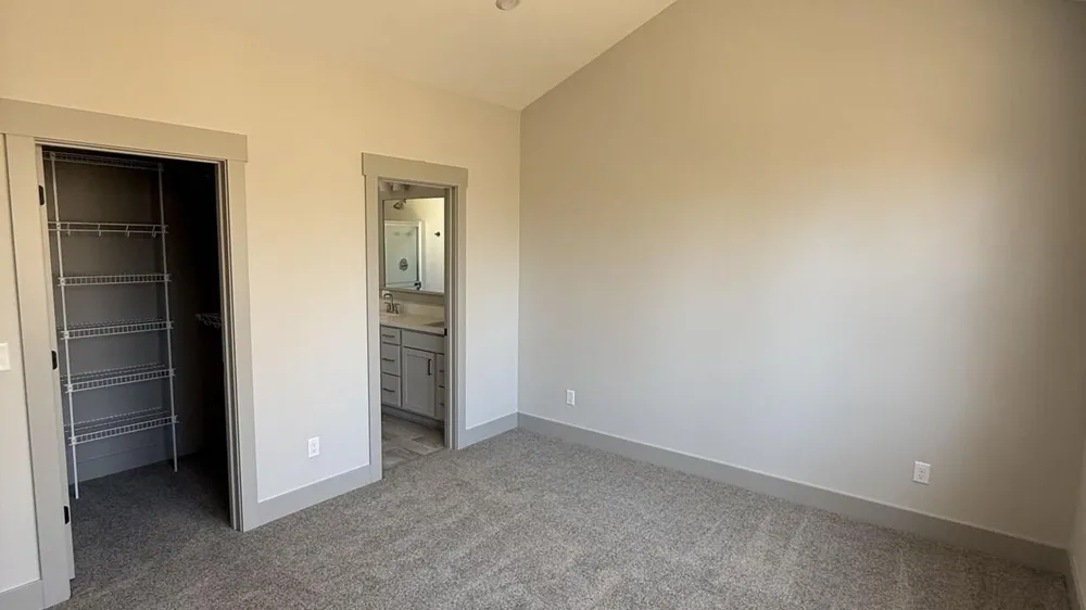 6847 Loggers Ridge Run SE Caledonia Township, MI 49316