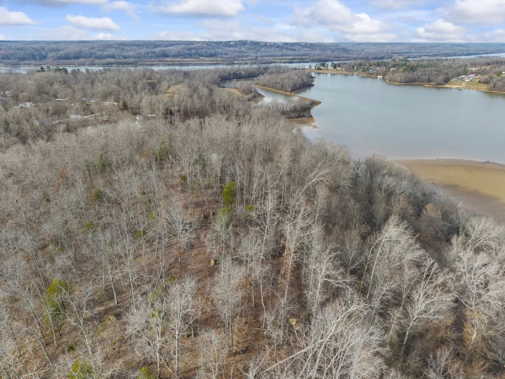 0 Toms Creek Rd Linden, TN 37096