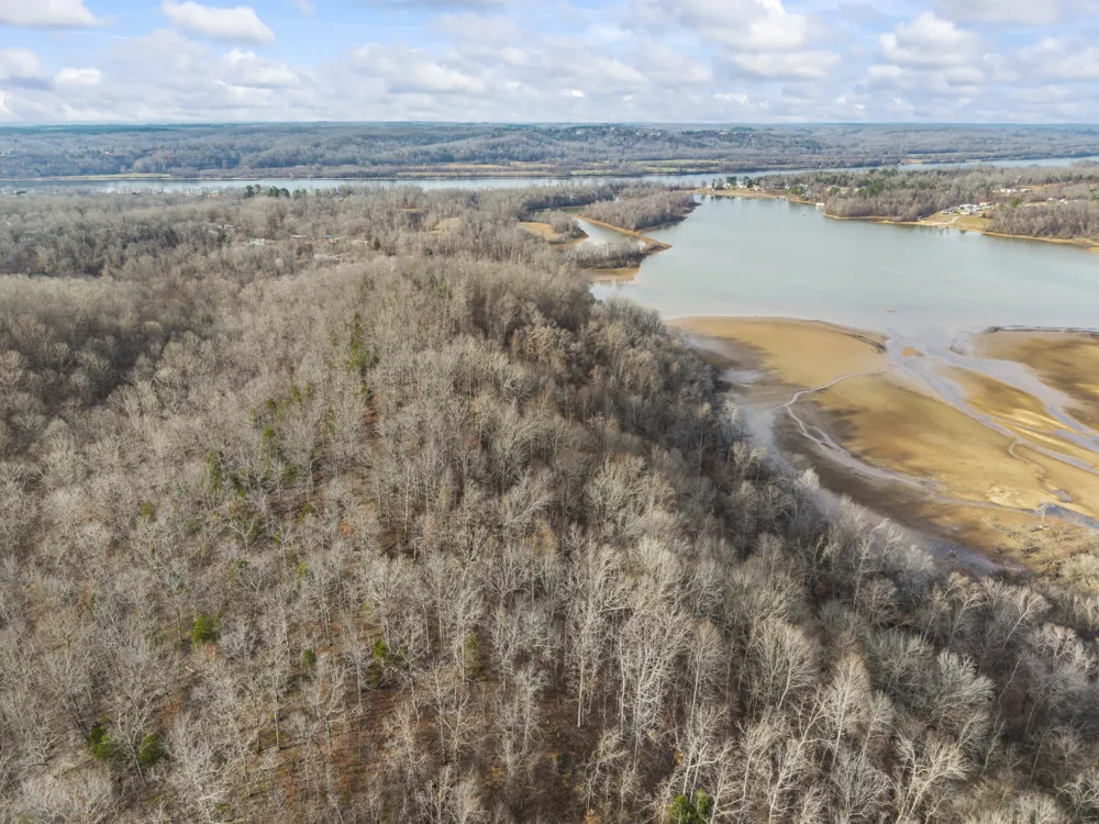0 Toms Creek Rd Linden, TN 37096