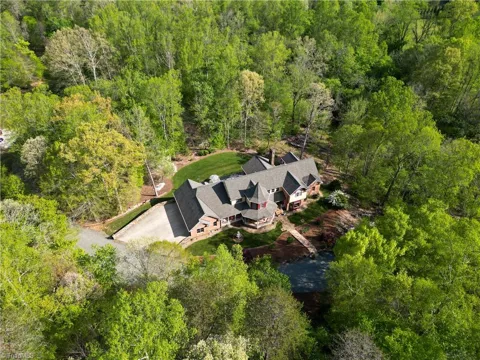 1280 River Bluff Trail