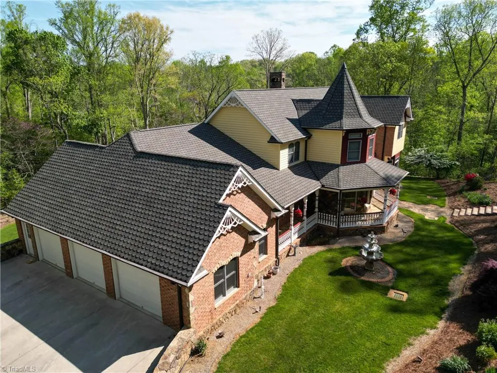 1280 River Bluff Trail Tobaccoville, NC 27050