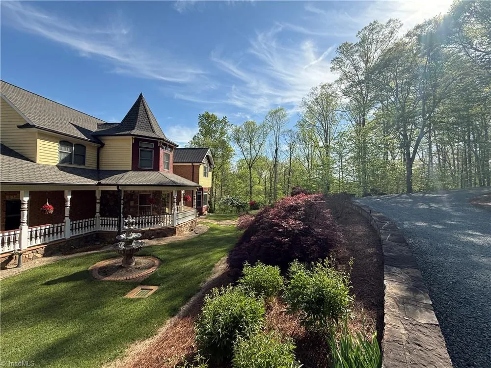 1280 River Bluff Trail Tobaccoville, NC 27050