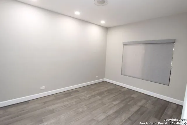 701 N. Saint Marys #15 San Antonio, TX 78205