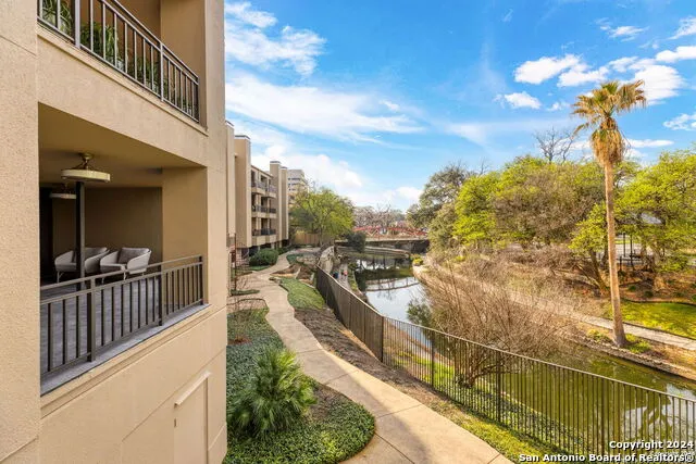 701 N. Saint Marys #15 San Antonio, TX 78205