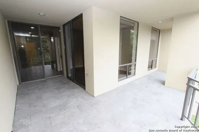 701 N. Saint Marys #15 San Antonio, TX 78205