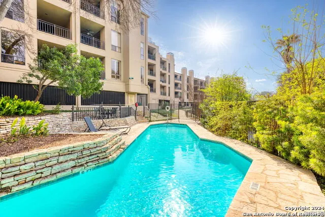 701 N. Saint Marys #15 San Antonio, TX 78205