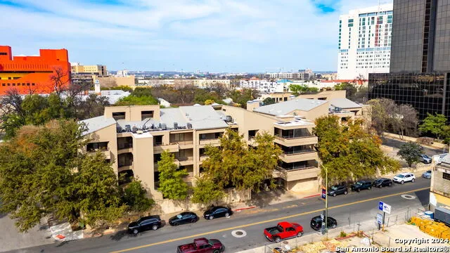 701 N. Saint Marys #15 San Antonio, TX 78205