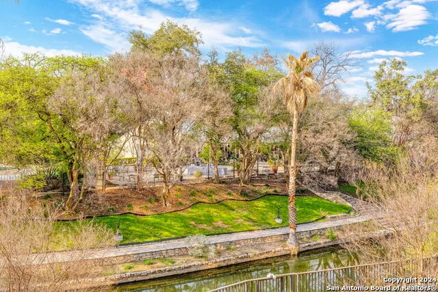 701 N. Saint Marys #15 San Antonio, TX 78205