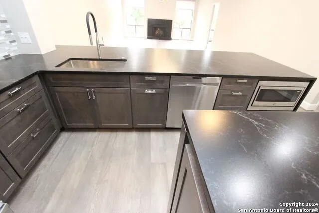701 N. Saint Marys #15 San Antonio, TX 78205