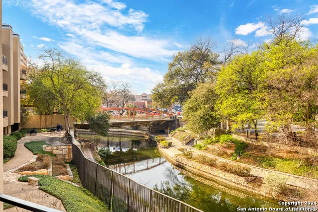 701 N. Saint Marys #15 San Antonio, TX 78205