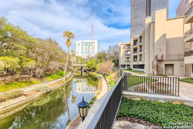 701 N. Saint Marys #15 San Antonio, TX 78205