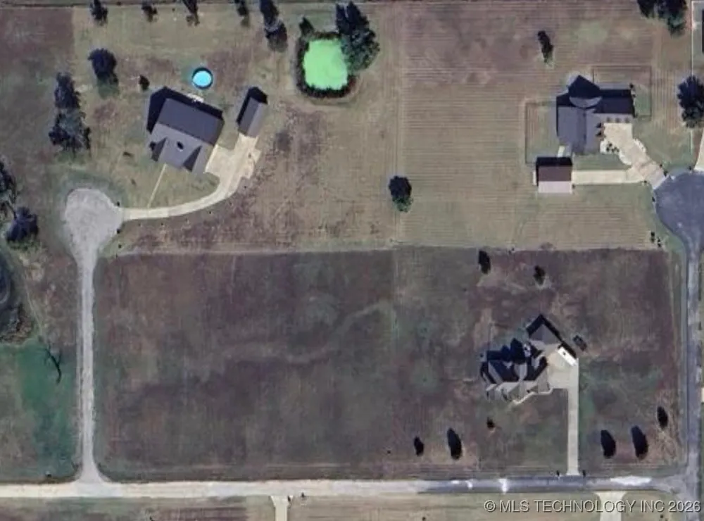 10 Red Bud Lane Morris, OK 74445