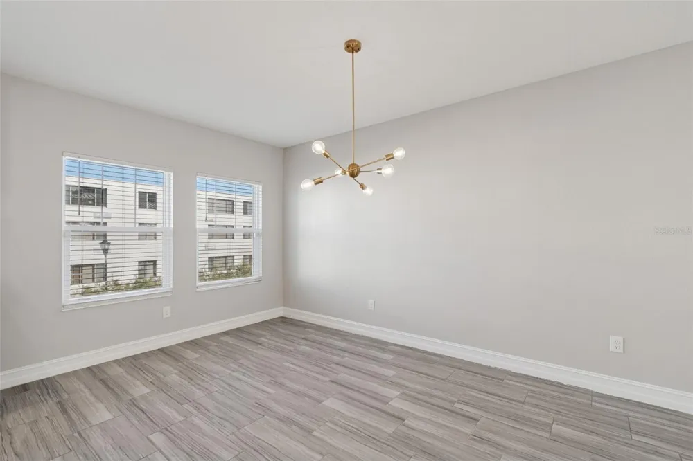 4921 W PAUL AVENUE #4 Tampa, FL 33611