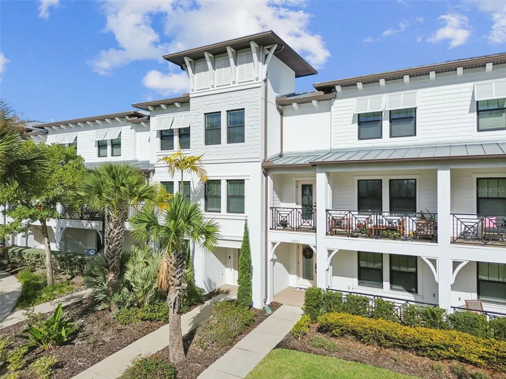 4921 W PAUL AVENUE #4 Tampa, FL 33611